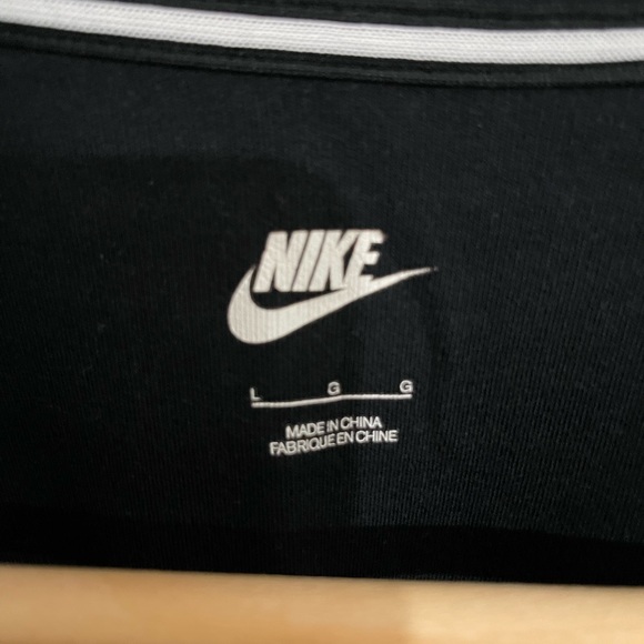 Nike large black sweatshirt - Picture 2 of 3
